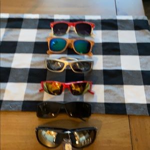 Sunglasses - SIX PAIRS